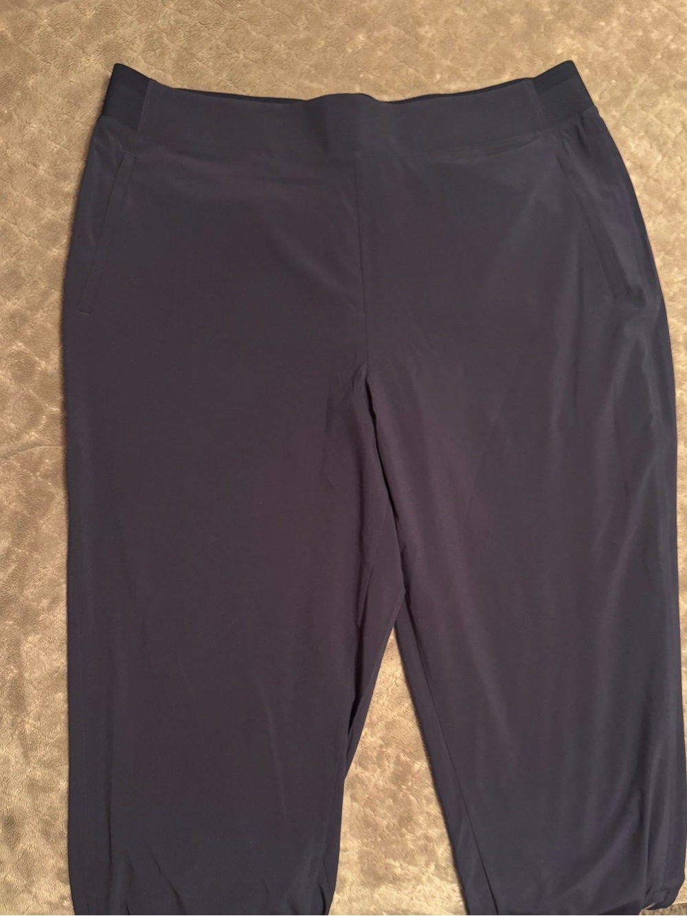 Athleta casual dress crops like new